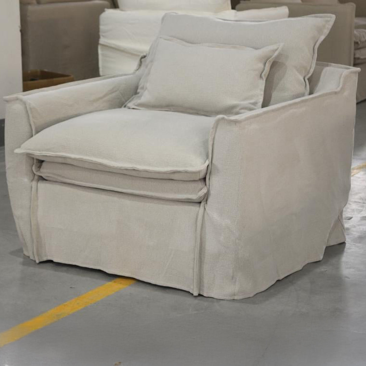 كنب موراندا فردي باللون البيج