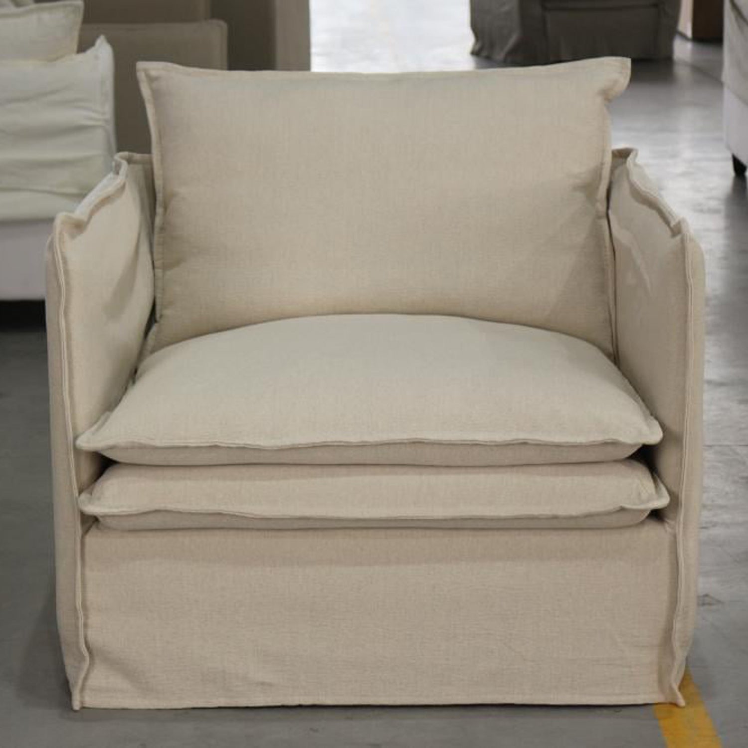 كنب موراندا فردي باللون البيج