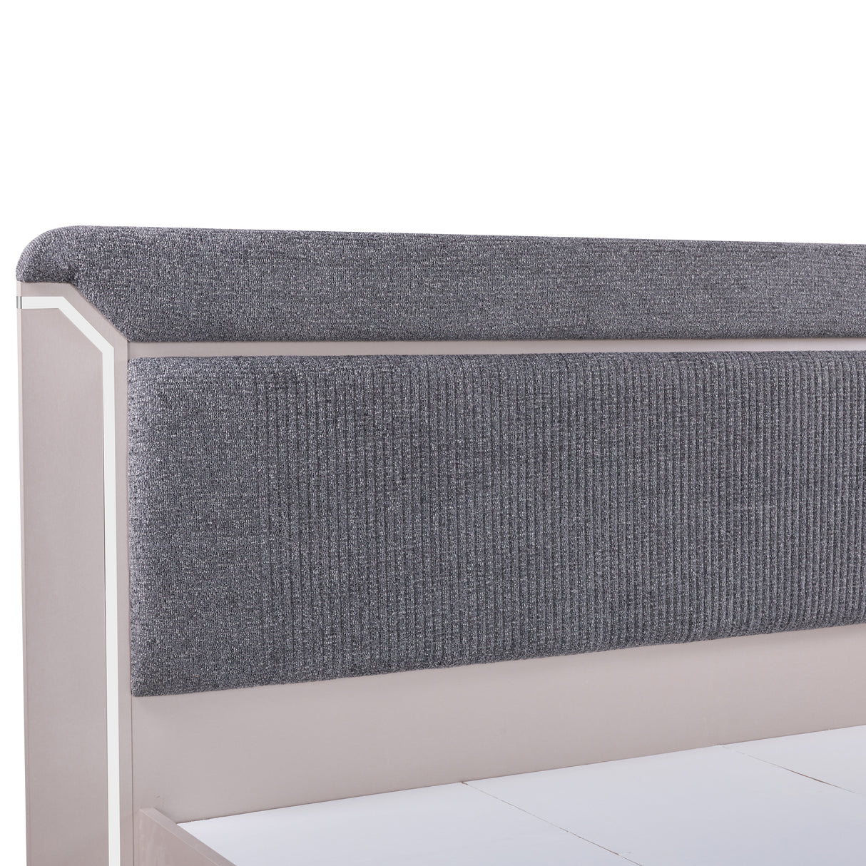 سرير أمارا باللون الرمادي الفاتح