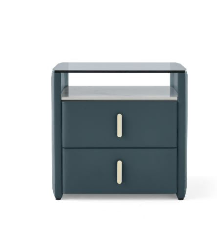 غرفة نوم ريانا باللون الأخضر