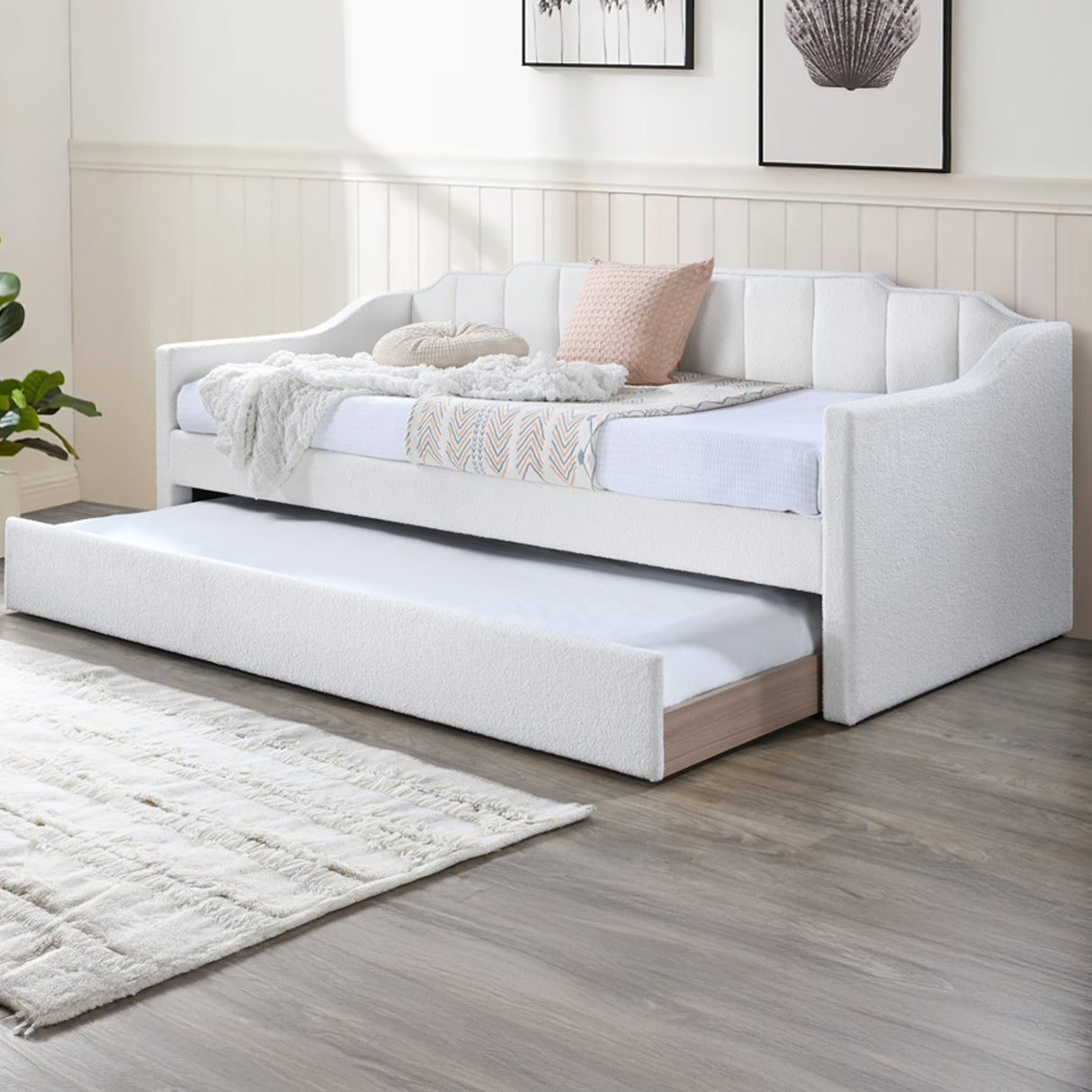 سرير بـــلس جينا باللون الأبيض