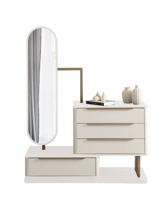 تسريحة إيفانا مع مراية باللون الكريمي