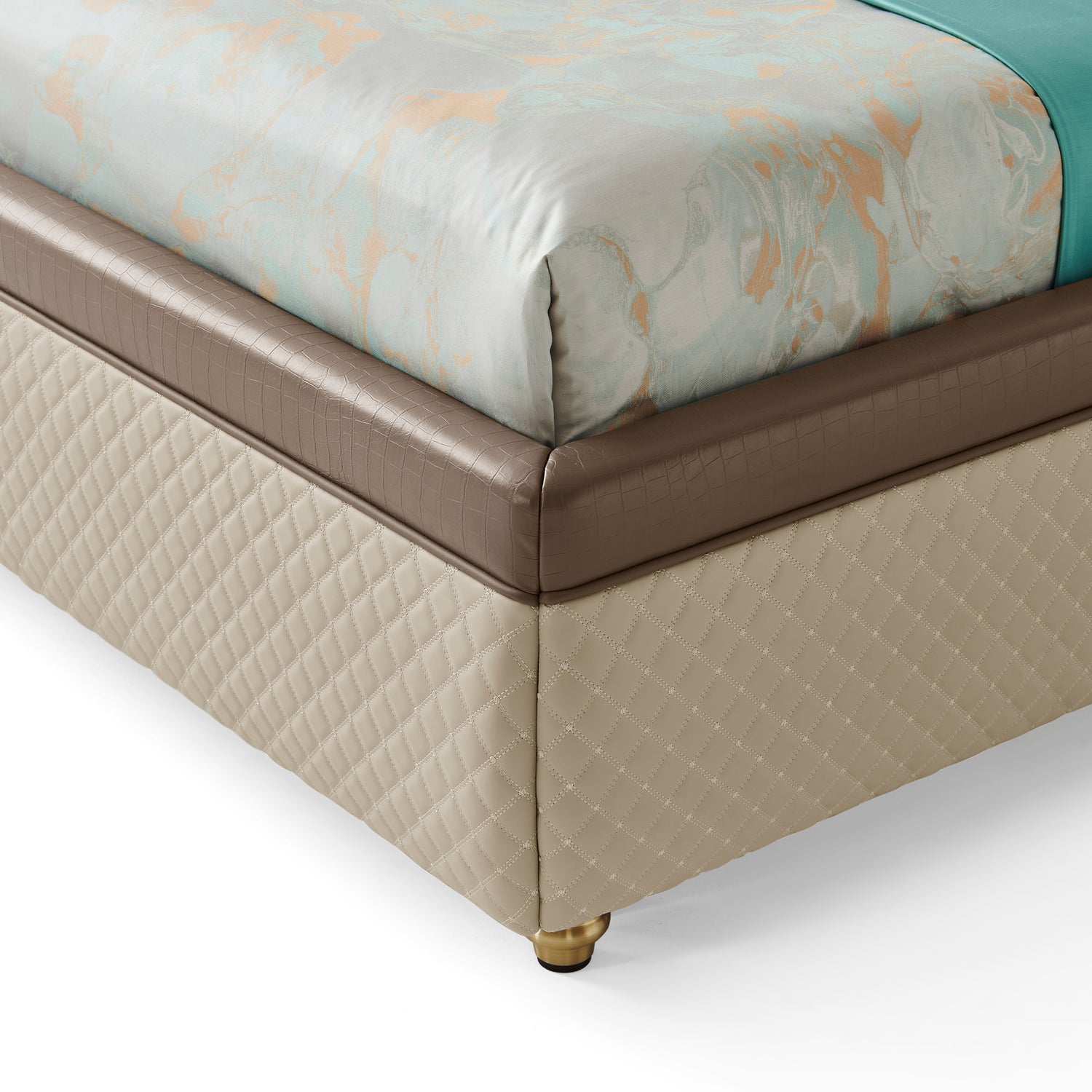 سرير نولا باللون البني