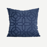 وسادة مزخرفة