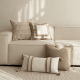 وسادة مزخرفة