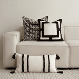 وسادة مزخرفة