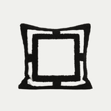 وسادة مزخرفة