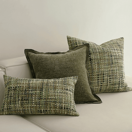 وسادة مزخرفة