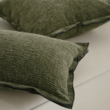 وسادة مزخرفة