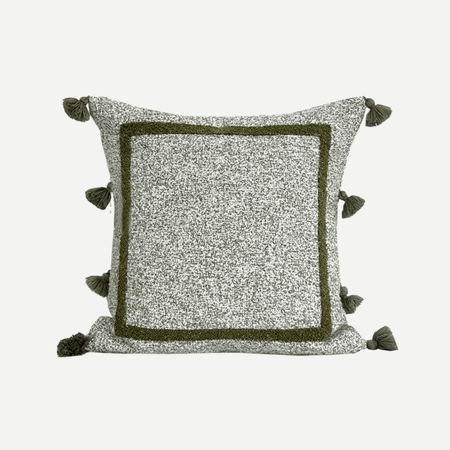 وسادة مزخرفة