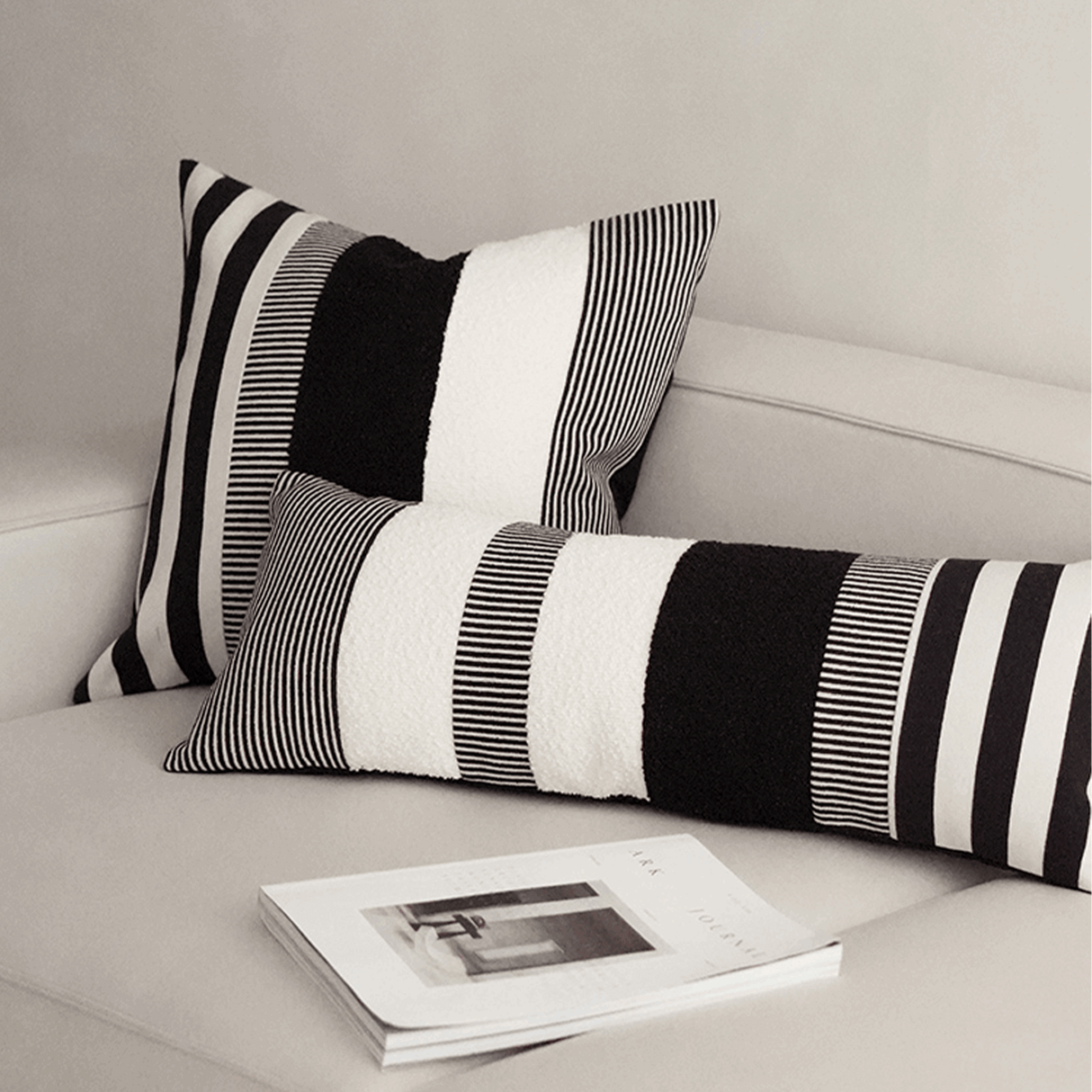 وسادة مزخرفة