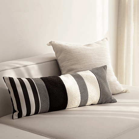 وسادة مزخرفة