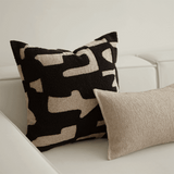 وسادة مزخرفة