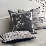 وسادة مزخرفة