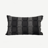 وسادة مزخرفة