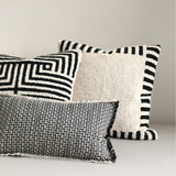 وسادة مزخرفة