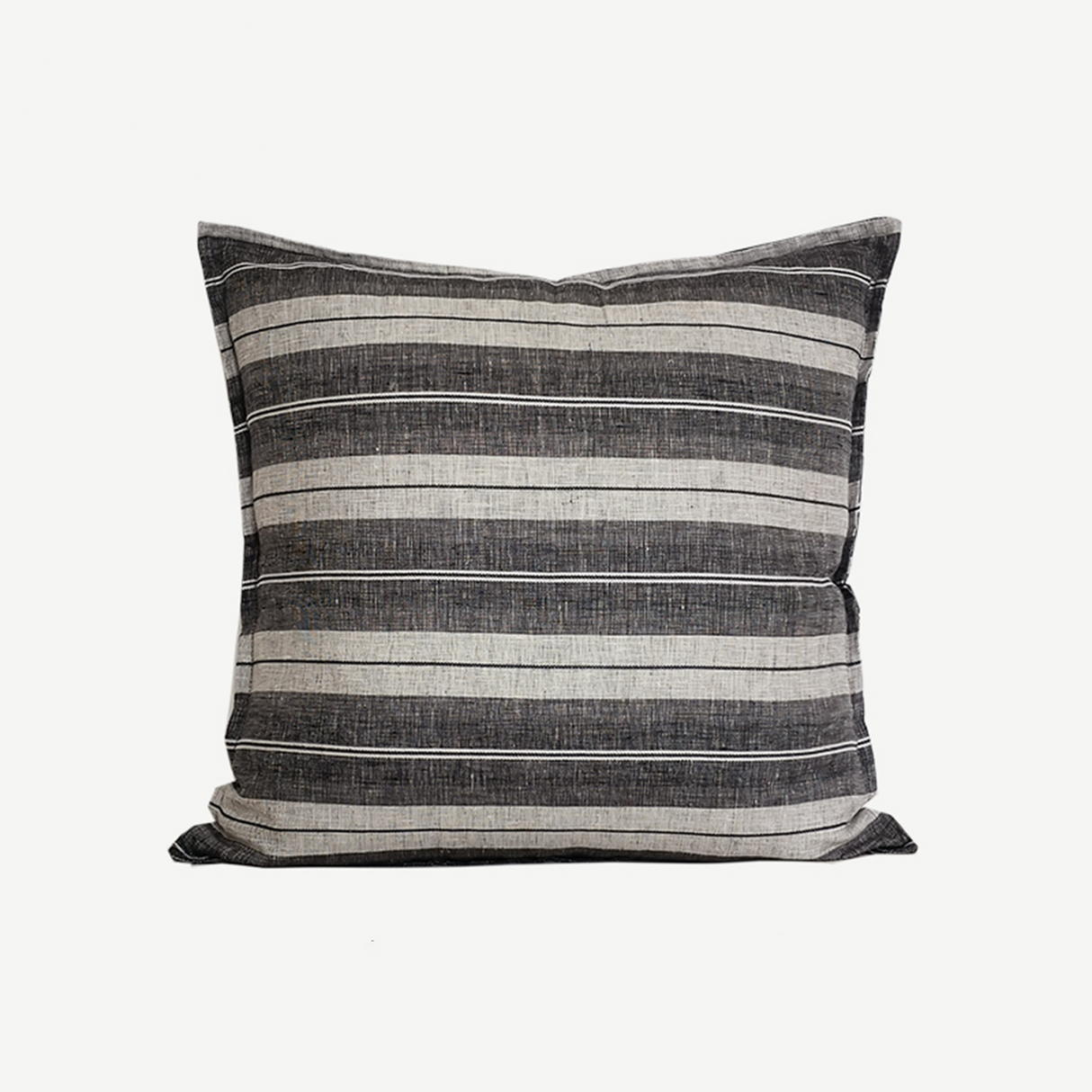 وسادة مزخرفة