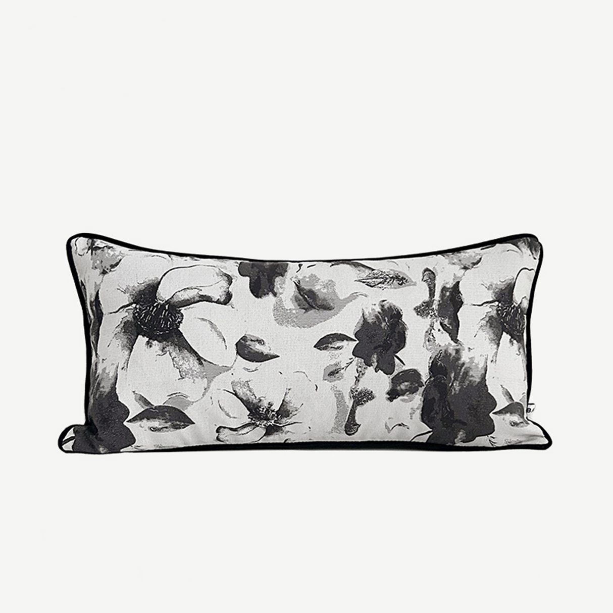 وسادة مزخرفة