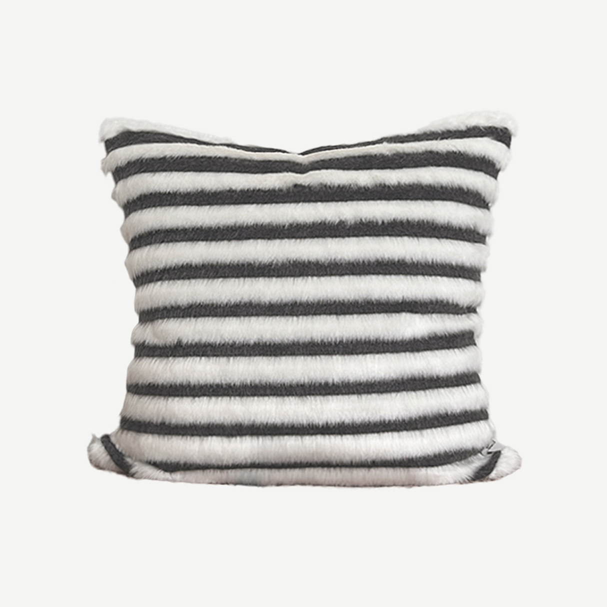 وسادة مزخرفة