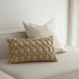 وسادة مزخرفة