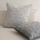 وسادة مزخرفة