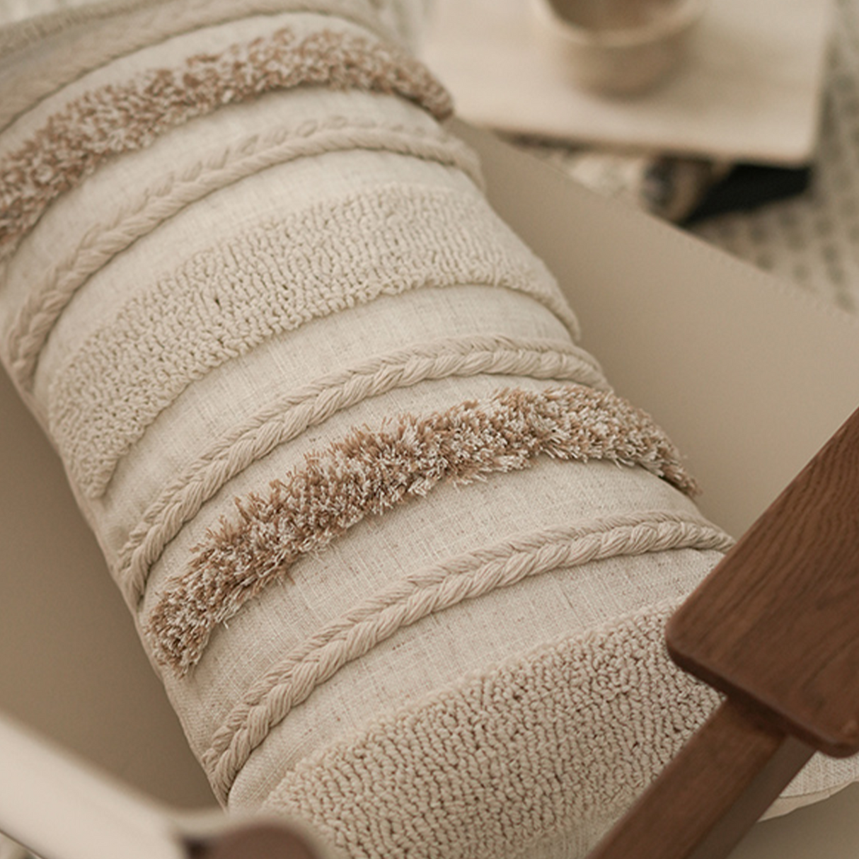 وسادة مزخرفة