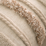 وسادة مزخرفة