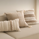 وسادة مزخرفة