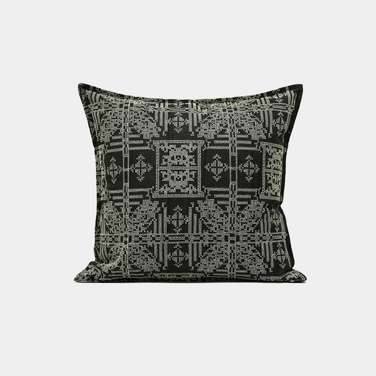 وسادة مزخرفة