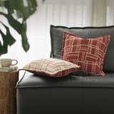 وسادة مزخرفة