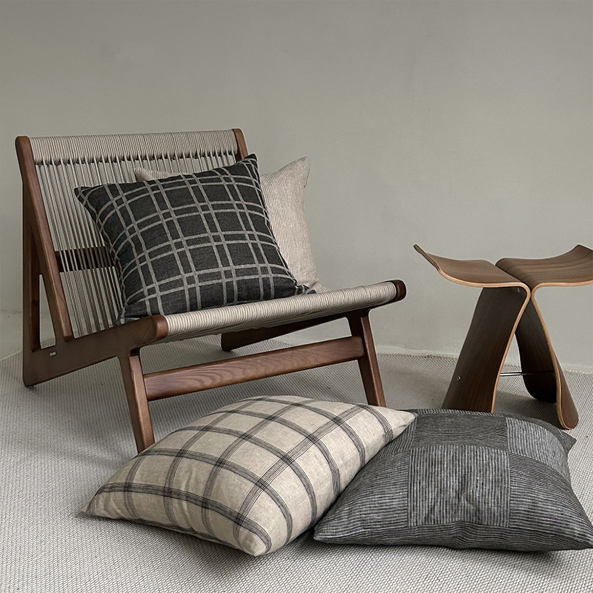 وسادة مزخرفة