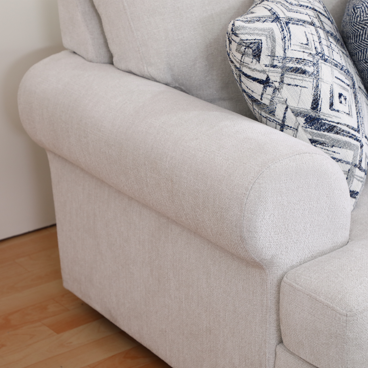 Tiana cream sofa set
