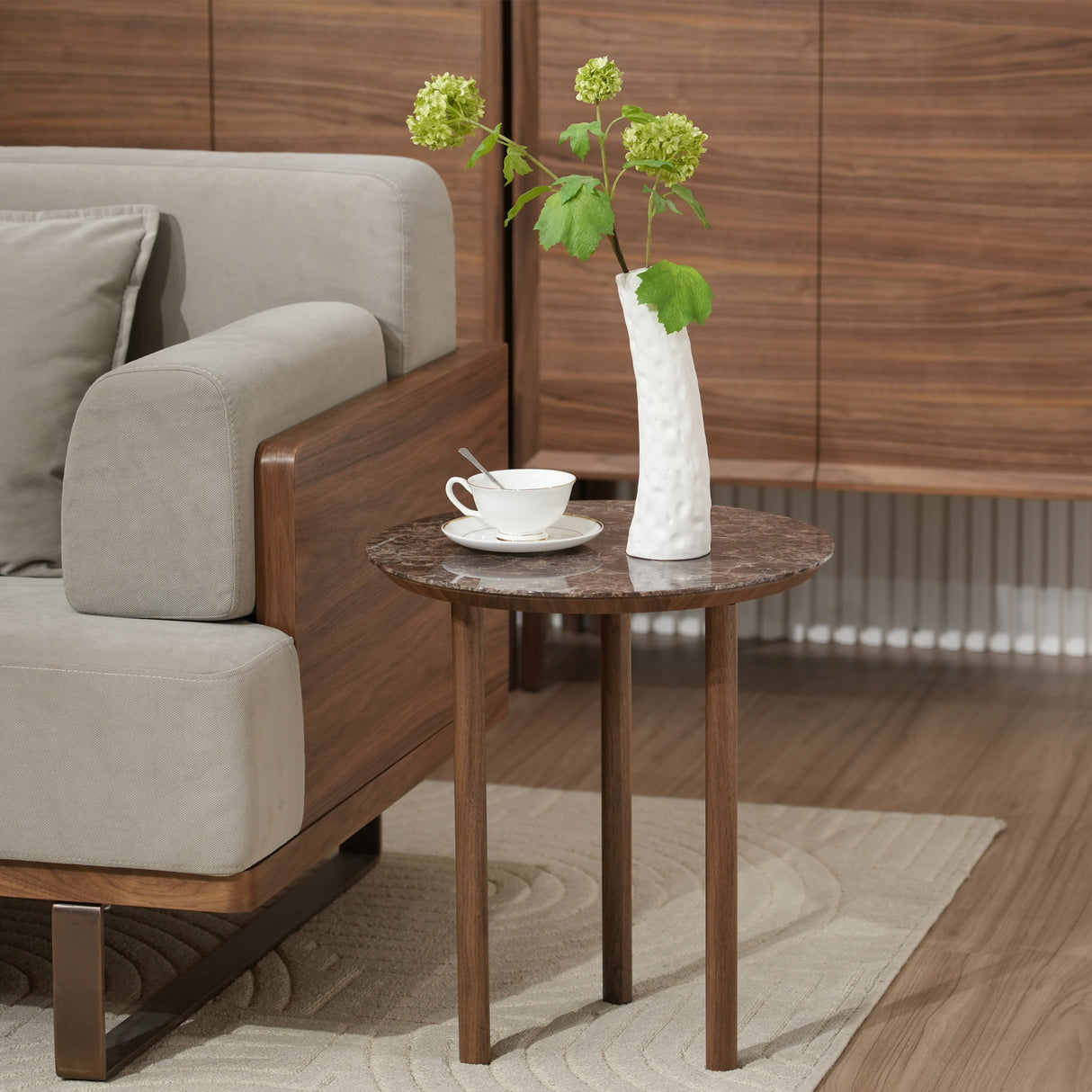 طاولة جانبية ألترا باللون البني