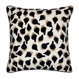 وسادة مزخرفة