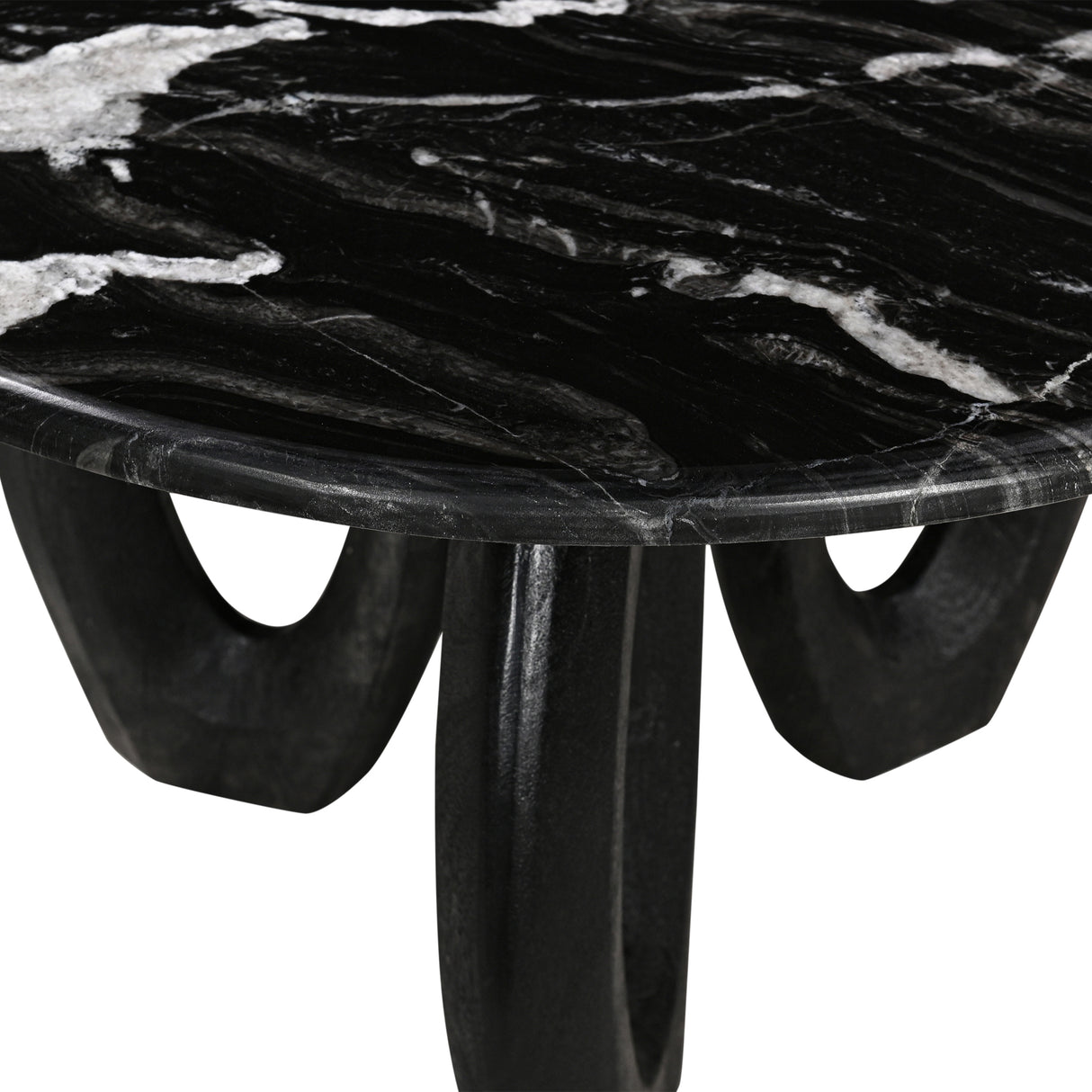 طاولة وسطية تيرولينا باللون الأسود