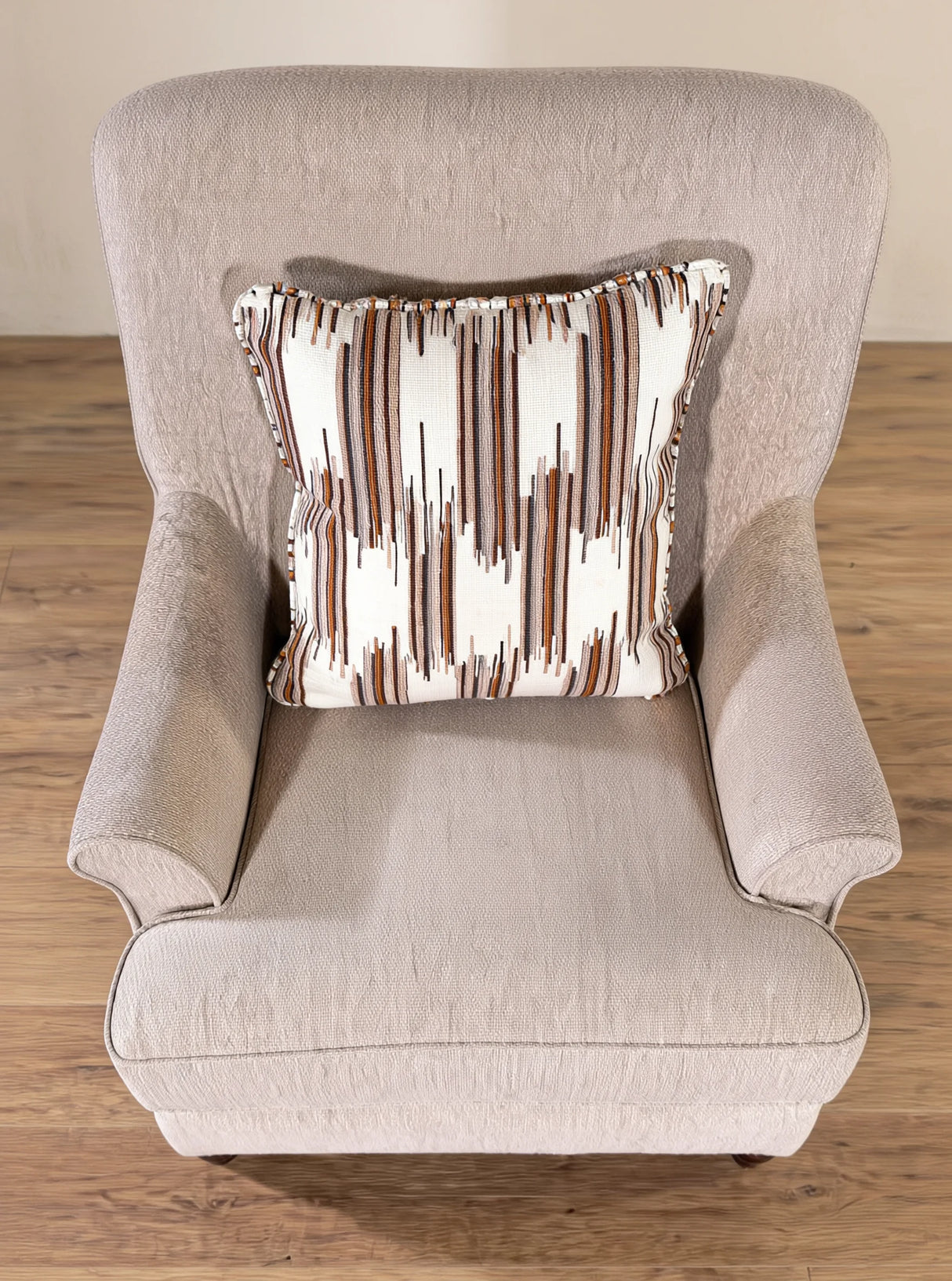 كنب فردي ليڤانت باللون البيج